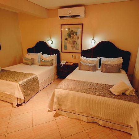 Hotel Arenal Santa Cruz de La Sierra Exterior photo