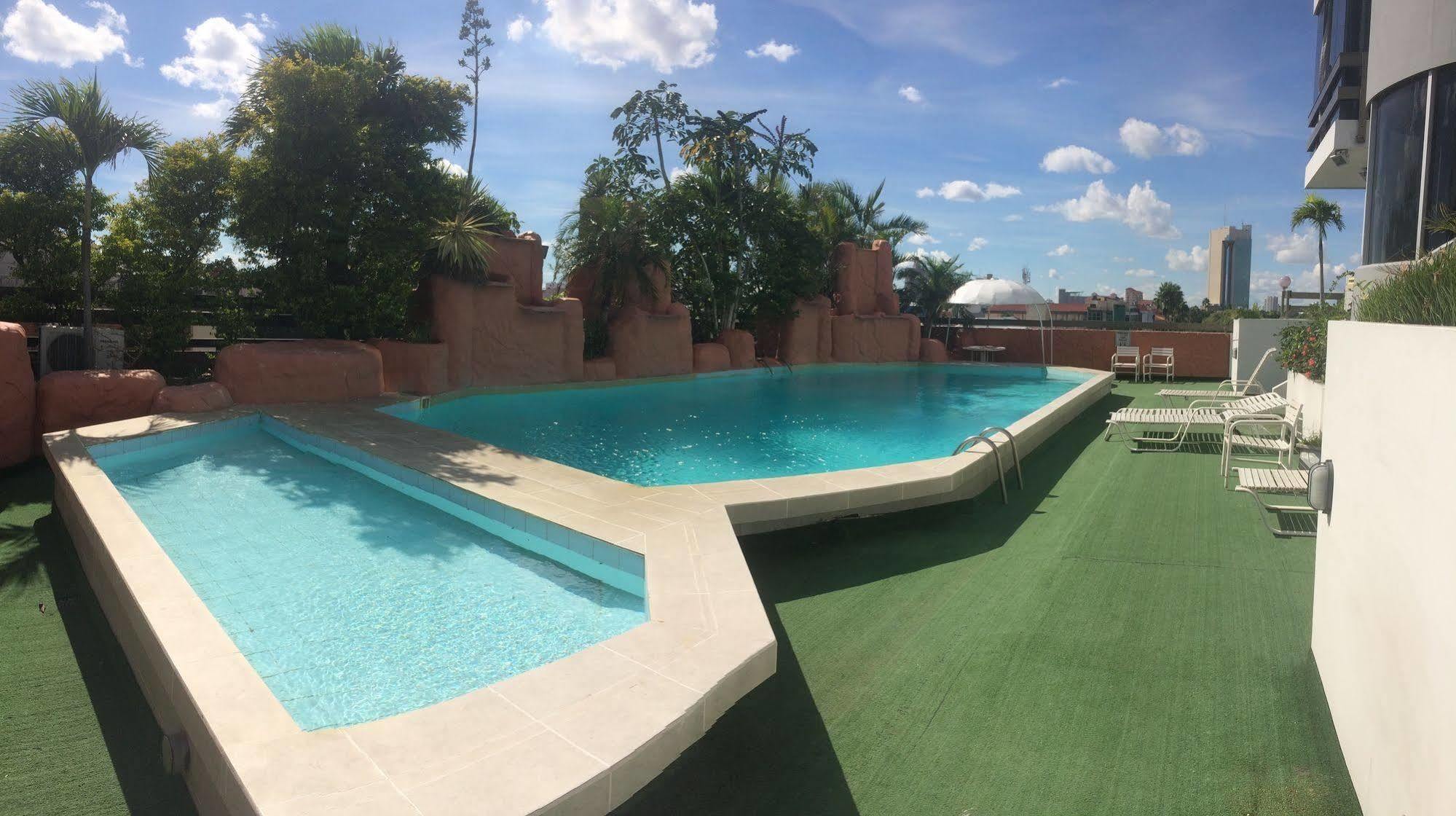 Hotel Arenal Santa Cruz de La Sierra Exterior photo