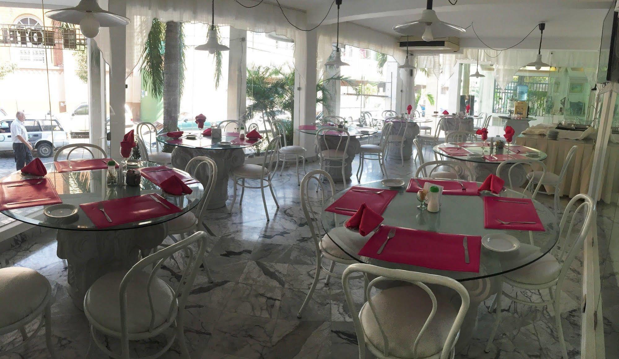 Hotel Arenal Santa Cruz de La Sierra Exterior photo
