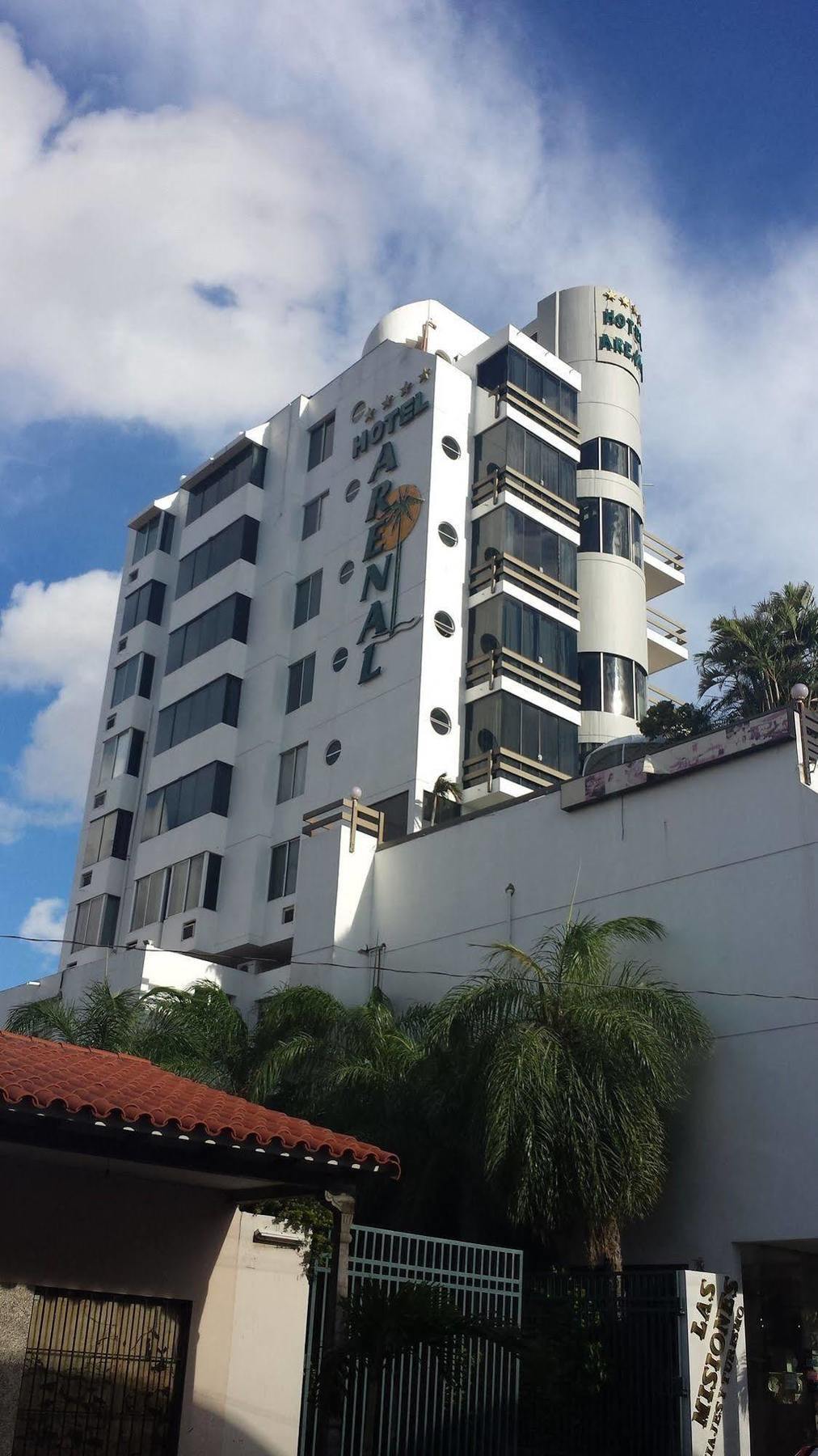 Hotel Arenal Santa Cruz de La Sierra Exterior photo